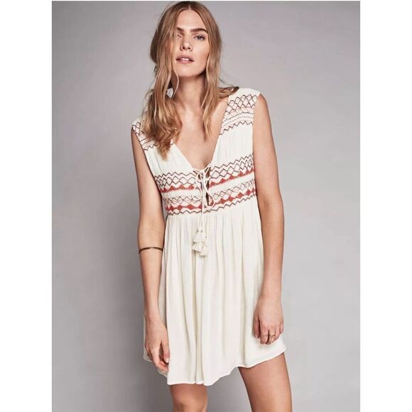 Free People Boho Chic Dress Cream Colored Lace Up Embroidered Dress - Picture 13 of 13